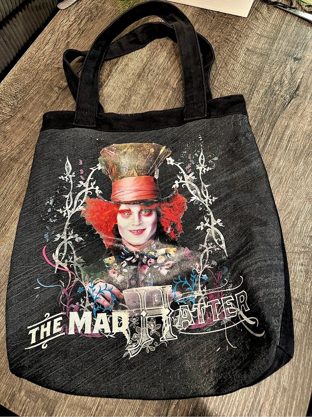 Loungefly Disney Alice in Wonderland Mad Hatter tote Graphic Tote in Black & Red